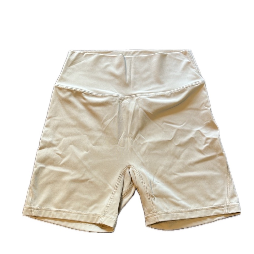 ACTA 5” Biker Shorts Sz S No Front Seam Buttery Soft Athleisure Neutral